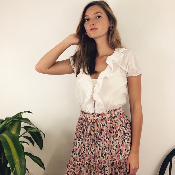 SOLD Ruffled Cotton Puff Short Sleeve - Picture 3 of 5